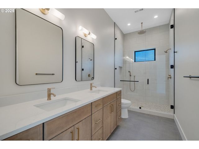 456 Sea View Dr, Manzanita, OR 97130