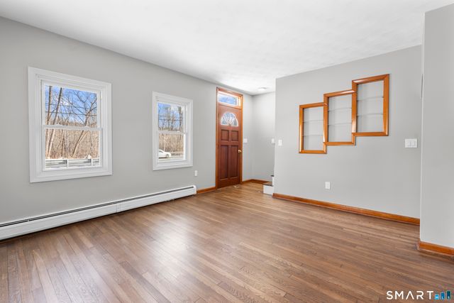 373 Collinsville Road, Farmington, CT 06085