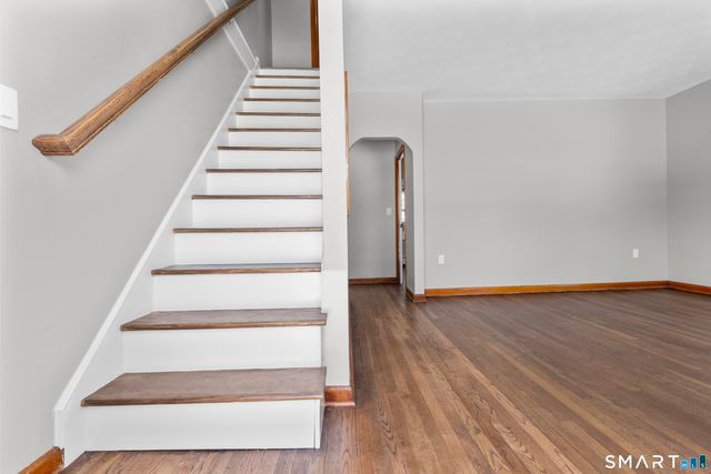 373 Collinsville Road, Farmington, CT 06085