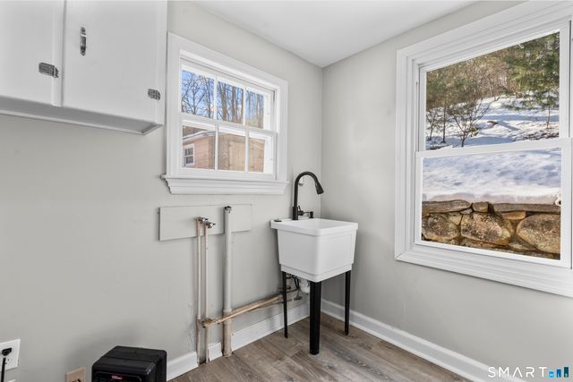 373 Collinsville Road, Farmington, CT 06085