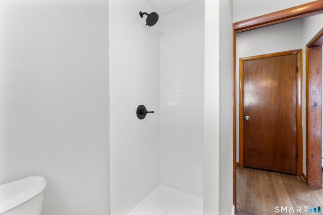 373 Collinsville Road, Farmington, CT 06085