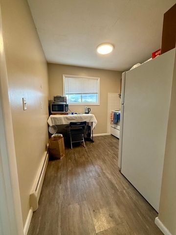 69 Newton St. 11, Waltham, MA 02453