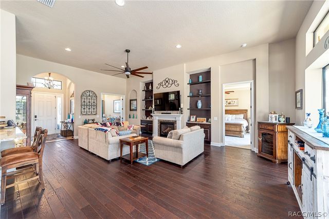 584 W Johnny Pesky Court, Hernando, FL 34442