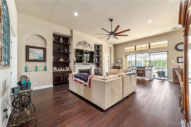 584 W Johnny Pesky Court, Hernando, FL 34442