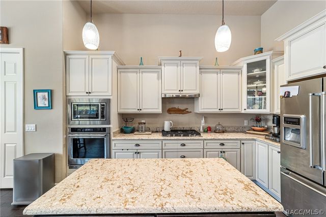 584 W Johnny Pesky Court, Hernando, FL 34442