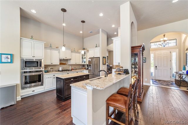 584 W Johnny Pesky Court, Hernando, FL 34442