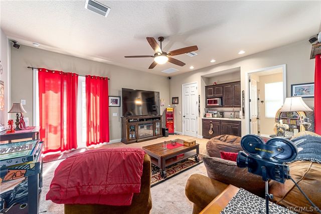 584 W Johnny Pesky Court, Hernando, FL 34442