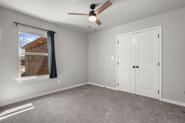 220 St Charles Drive B, Springtown, TX 76082