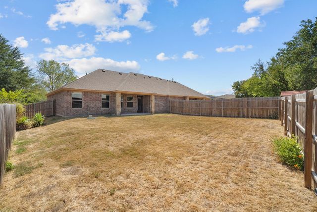 220 St Charles Drive B, Springtown, TX 76082