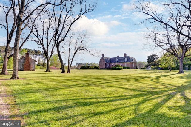 1425 TWIGGS FERRY RD, Hartfield, VA 23071