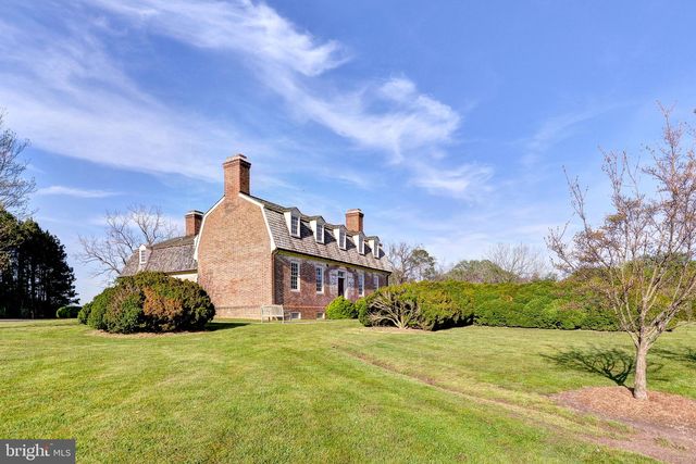 1425 TWIGGS FERRY RD, Hartfield, VA 23071