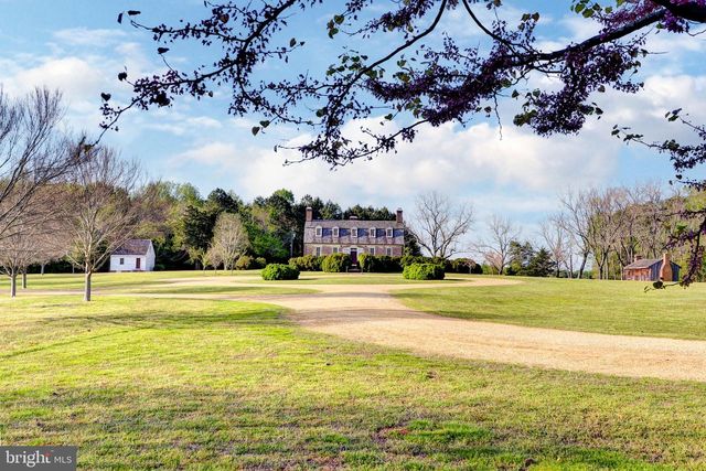 1425 TWIGGS FERRY RD, Hartfield, VA 23071