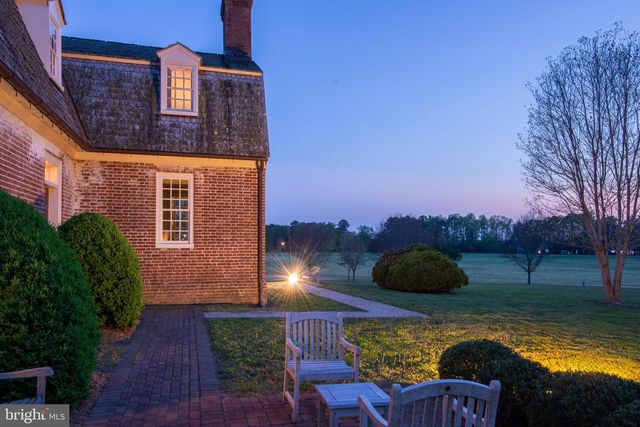 1425 TWIGGS FERRY RD, Hartfield, VA 23071