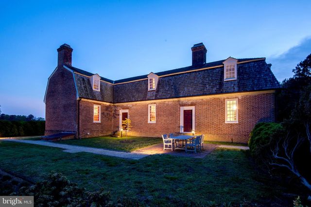 1425 TWIGGS FERRY RD, Hartfield, VA 23071