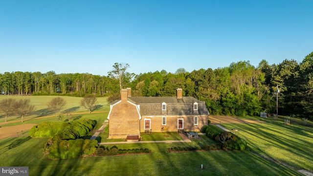 1425 TWIGGS FERRY RD, Hartfield, VA 23071