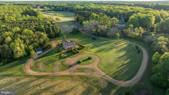 1425 TWIGGS FERRY RD, Hartfield, VA 23071