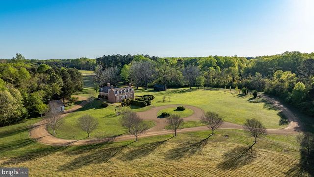 1425 TWIGGS FERRY RD, Hartfield, VA 23071