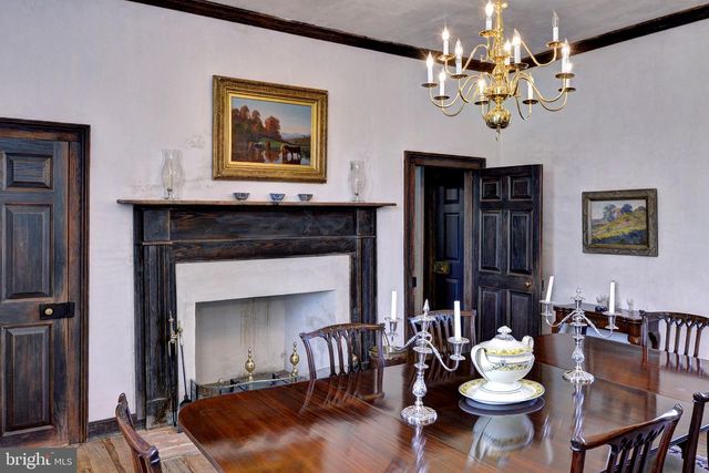 1425 TWIGGS FERRY RD, Hartfield, VA 23071