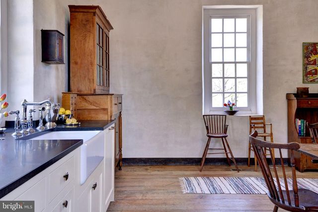 1425 TWIGGS FERRY RD, Hartfield, VA 23071