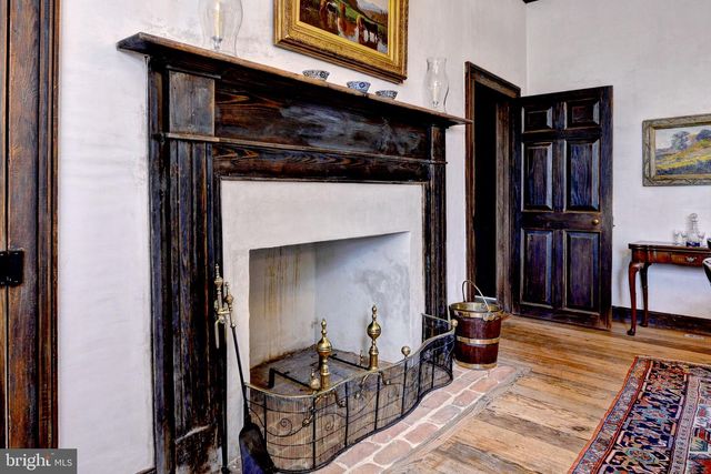 1425 TWIGGS FERRY RD, Hartfield, VA 23071