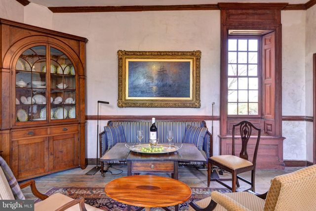 1425 TWIGGS FERRY RD, Hartfield, VA 23071