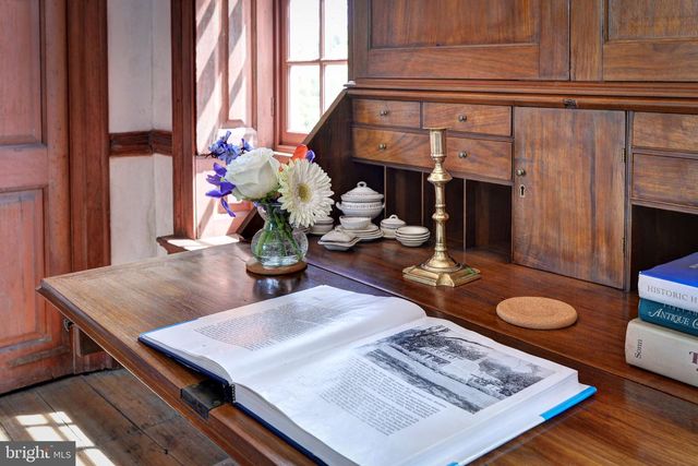 1425 TWIGGS FERRY RD, Hartfield, VA 23071