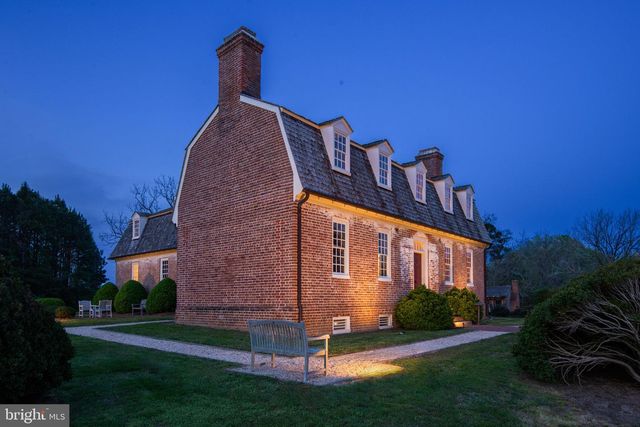 1425 TWIGGS FERRY RD, Hartfield, VA 23071