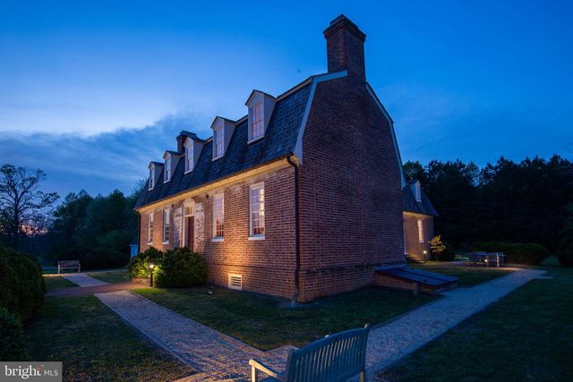 1425 TWIGGS FERRY RD, Hartfield, VA 23071