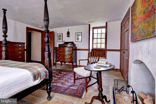 1425 TWIGGS FERRY RD, Hartfield, VA 23071