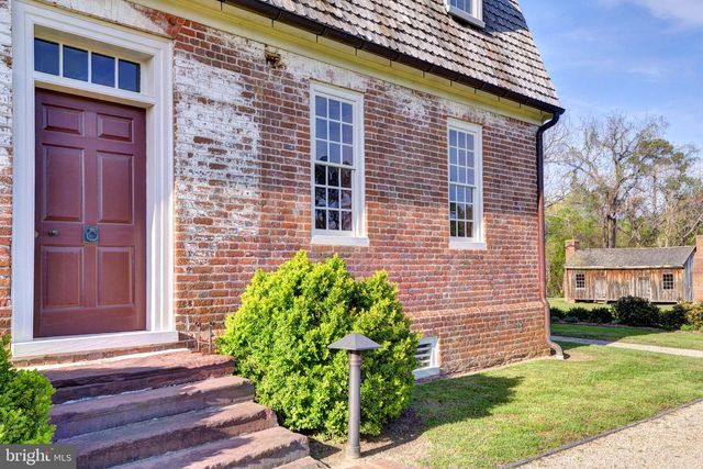 1425 TWIGGS FERRY RD, Hartfield, VA 23071