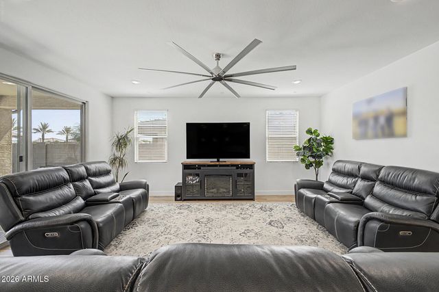 17228 W DAHLIA Drive, Surprise, AZ 85388
