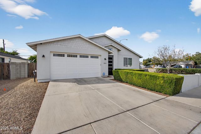 8942 N 15TH Lane, Phoenix, AZ 85021