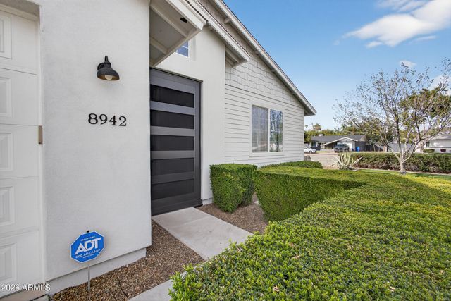 8942 N 15TH Lane, Phoenix, AZ 85021