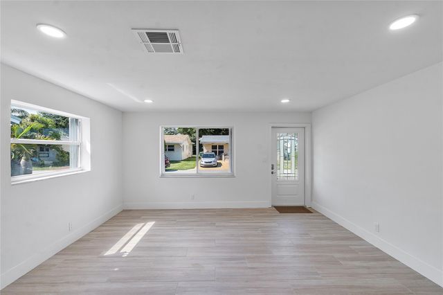 4918 NW 56th Ct, Tamarac, FL 33319