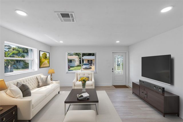 4918 NW 56th Ct, Tamarac, FL 33319