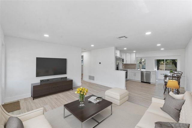 4918 NW 56th Ct, Tamarac, FL 33319