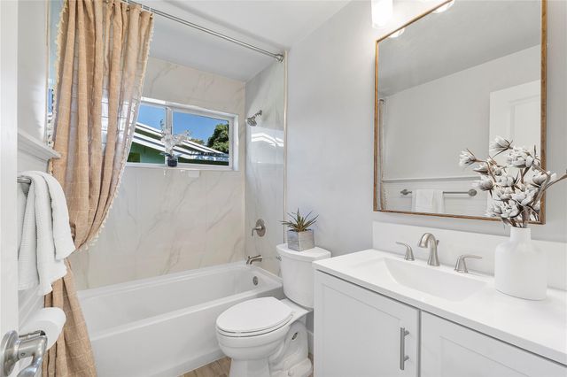 4918 NW 56th Ct, Tamarac, FL 33319