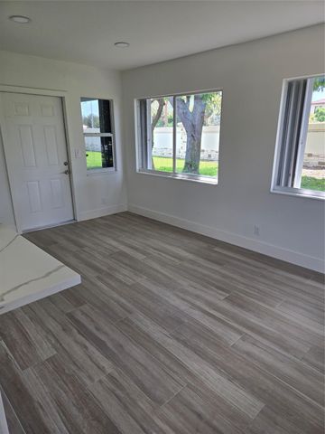 4918 NW 56th Ct, Tamarac, FL 33319