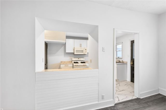 727 Vermont Ave, Glassport, PA 15045