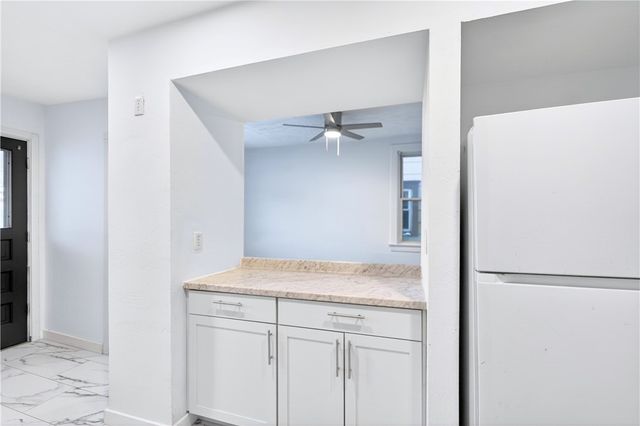 727 Vermont Ave, Glassport, PA 15045