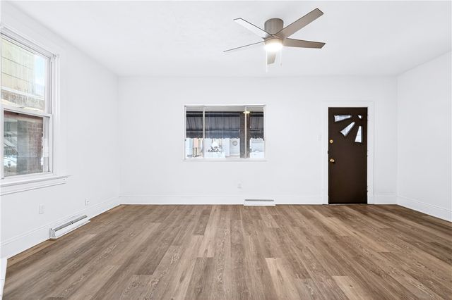 727 Vermont Ave, Glassport, PA 15045