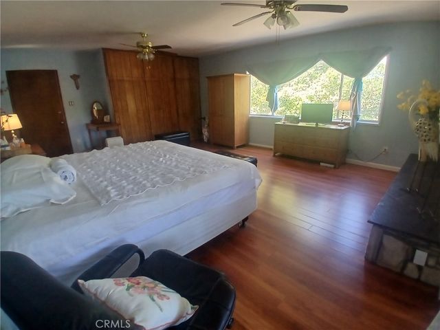 7650 Wilbur Avenue, Reseda, CA 91335