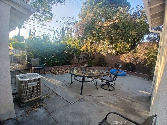 7650 Wilbur Avenue, Reseda, CA 91335