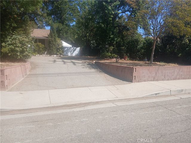 7650 Wilbur Avenue, Reseda, CA 91335