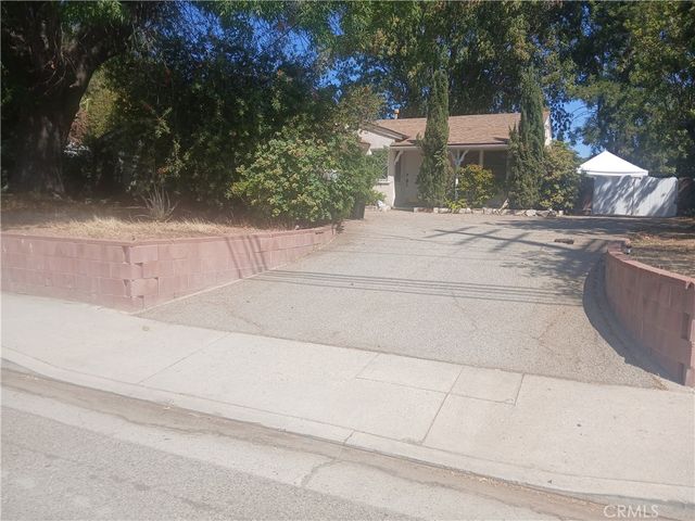 7650 Wilbur Avenue, Reseda, CA 91335