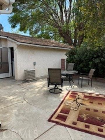 7650 Wilbur Avenue, Reseda, CA 91335