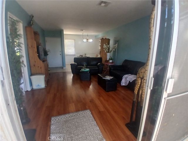 7650 Wilbur Avenue, Reseda, CA 91335