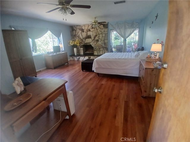 7650 Wilbur Avenue, Reseda, CA 91335