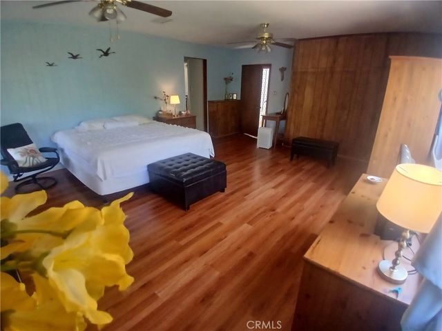 7650 Wilbur Avenue, Reseda, CA 91335