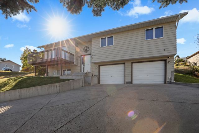 2726 Greenbriar Drive, Great Falls, MT 59404 property photo